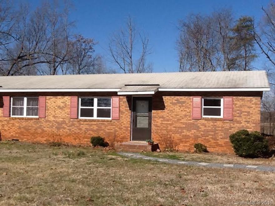 Recently remodeled apartment located near the Lincoln County Industrial park.