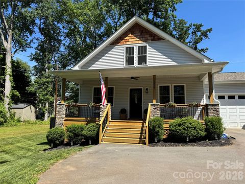 Photo of 2029 Bost Street, Lincolnton, NC 28092 (MLS # 4377840)