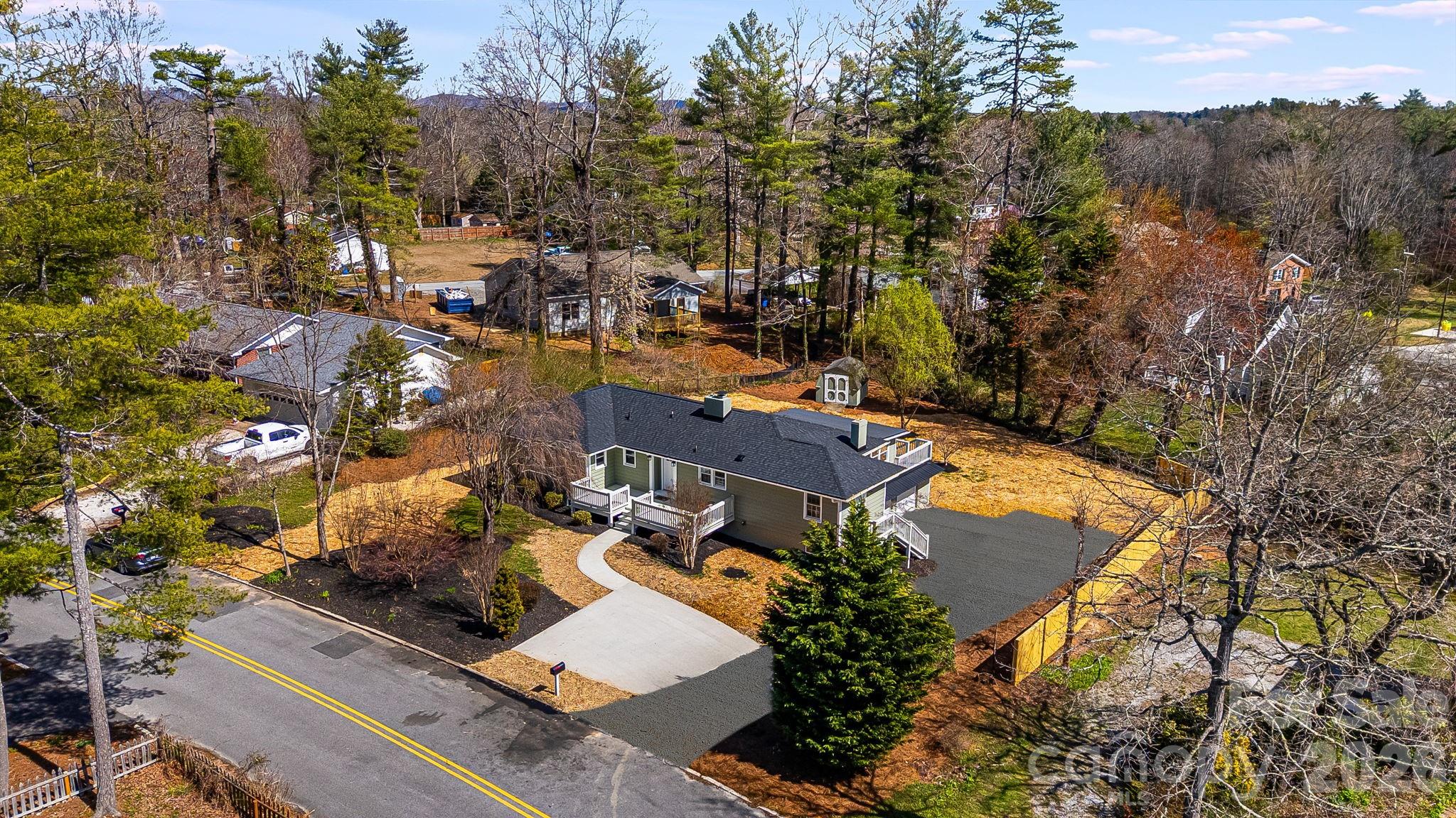 Brookland Manor - Residential