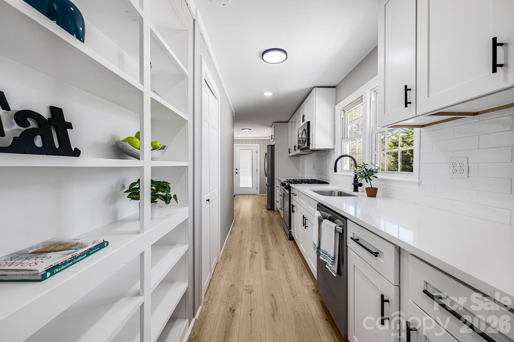 Brookland Manor - Residential