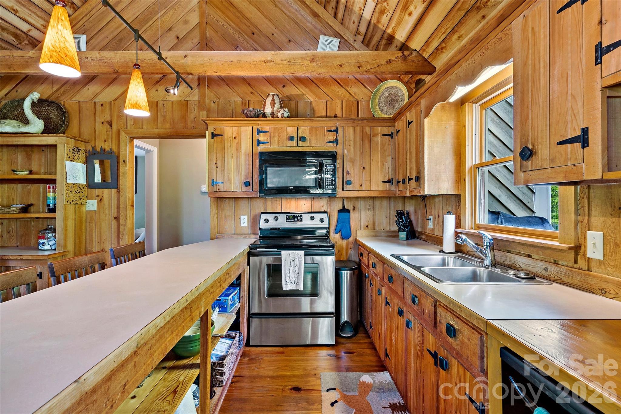 Gateway Mountain - Residential