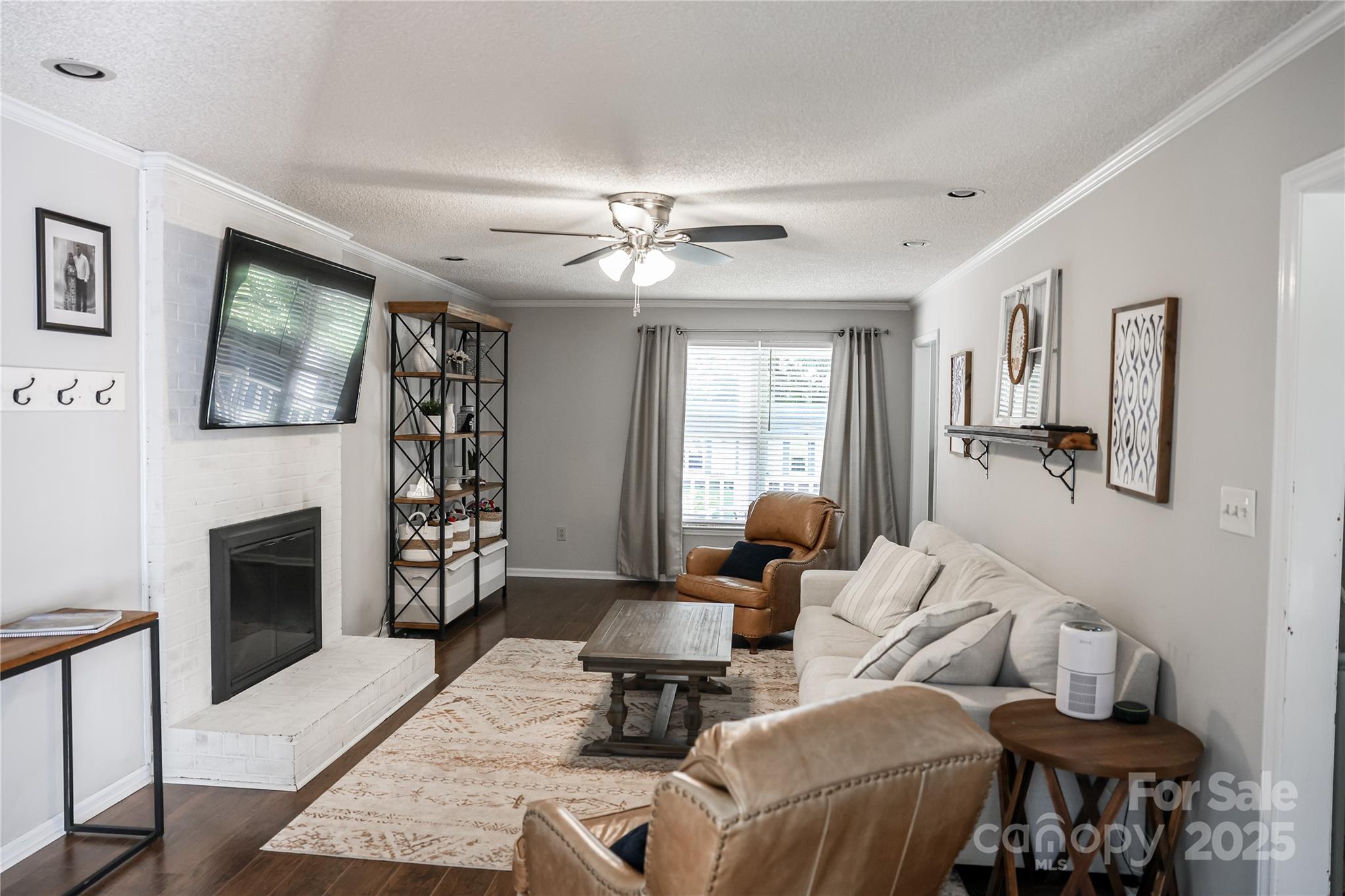 1209 Derbyshire Road