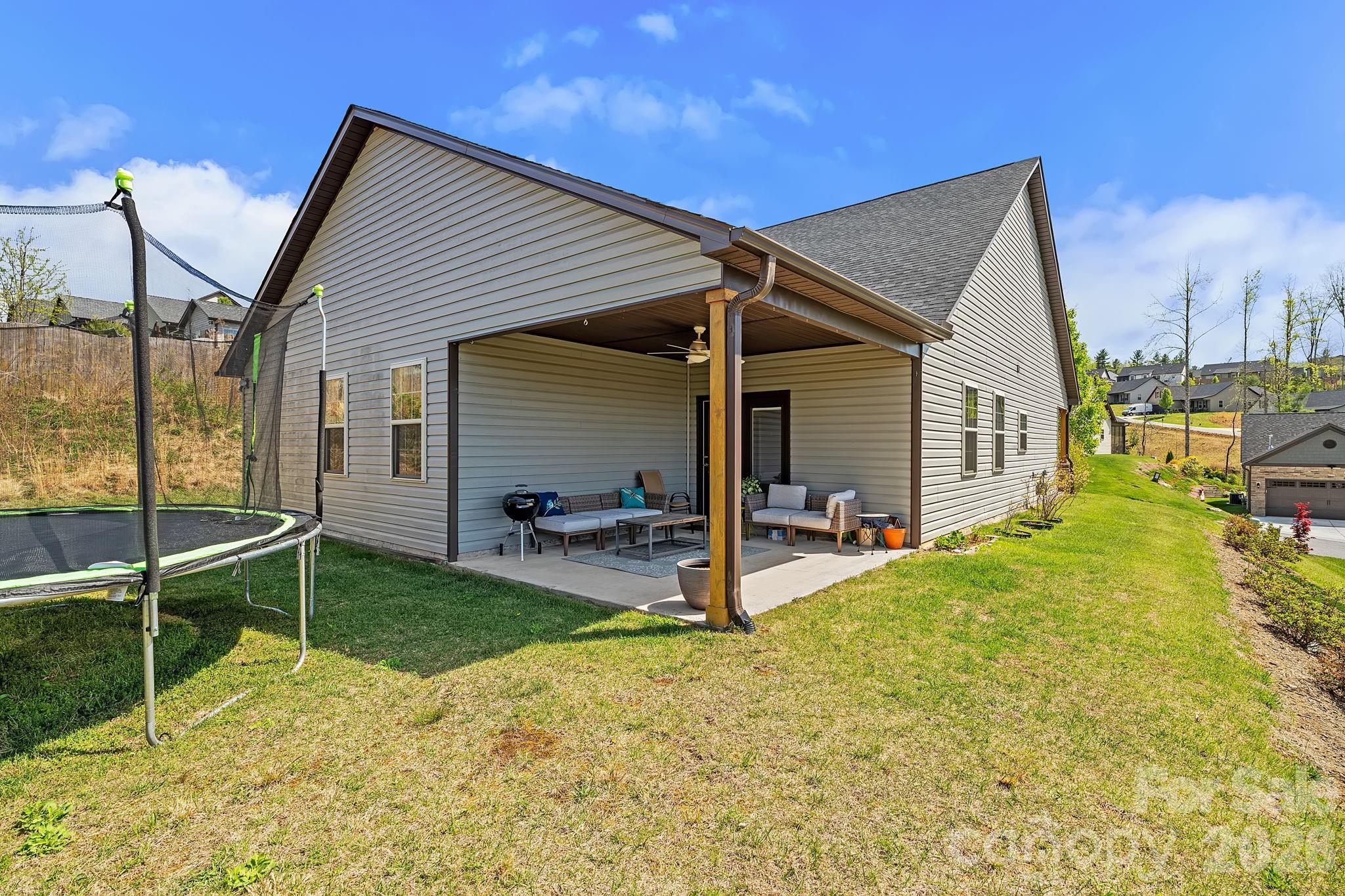 Maple Trace - Residential