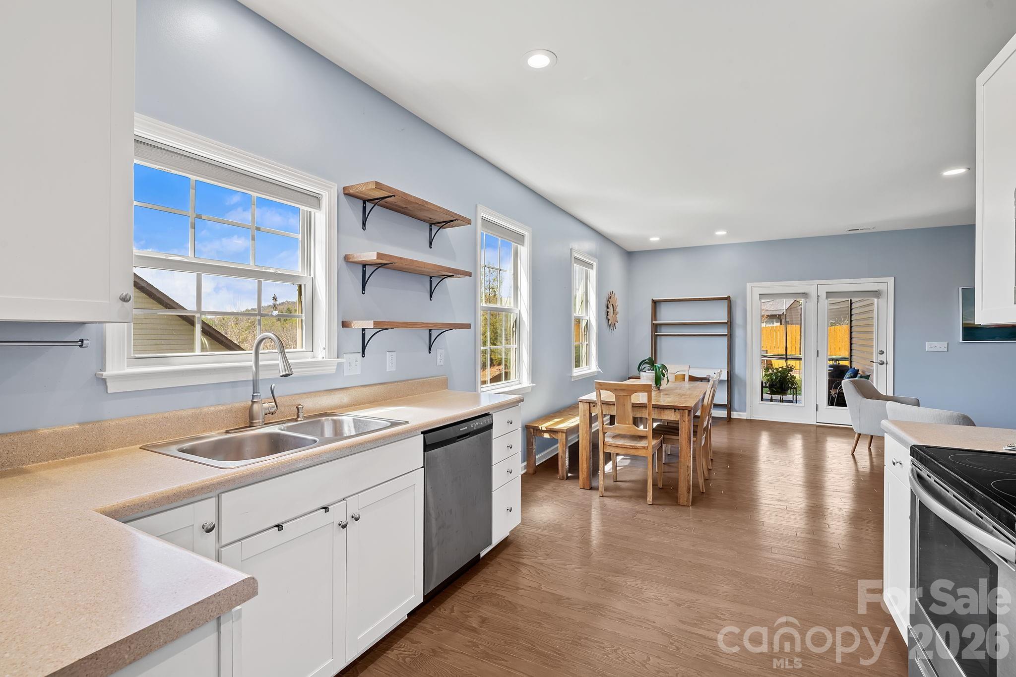 Maple Trace - Residential