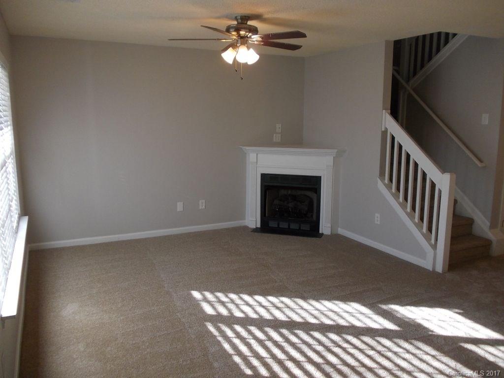 Old Stone Crossing - Residential