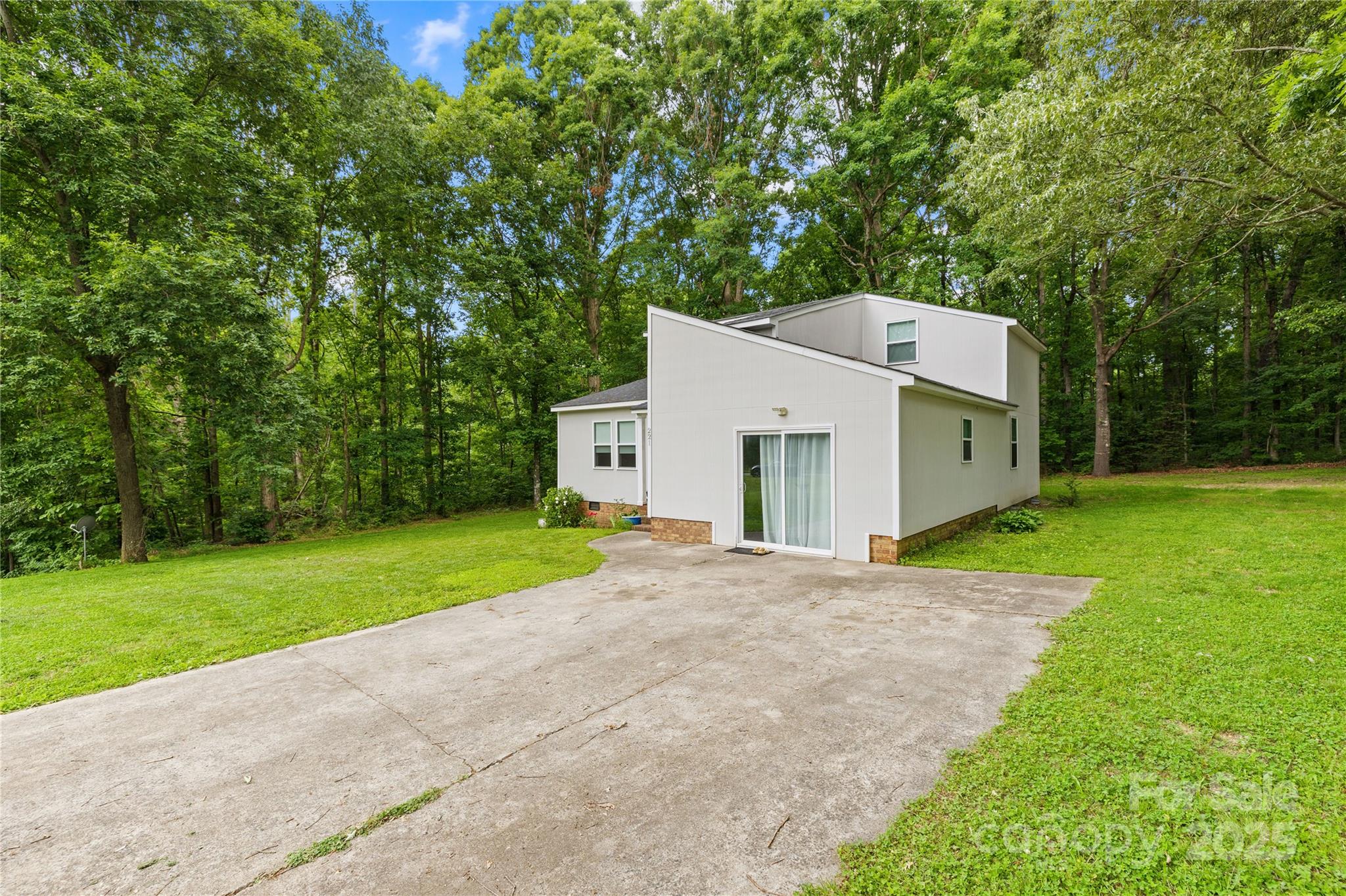 221 Reliance Road