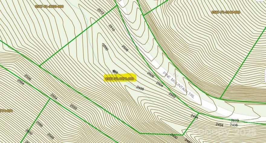 Located in beautiful Straus Park, this 1.25+/- lot is adjacent to a designated greenspace and neighborhood trail. With City streets and underground utilities this wooded homesite offers an opportunity to enjoy nature while having the convenience of City amenities.  Straus Park is just across the street from the hike/bike path and is close to medical offices and the hospital.  Neighborhood amenities include a clubhouse, swimming pool, 6 acre lake for non- motorized boating, tennis and pickleball courts, a community garden, walking trails and a large meadow for the use and enjoyment of the property owners.
