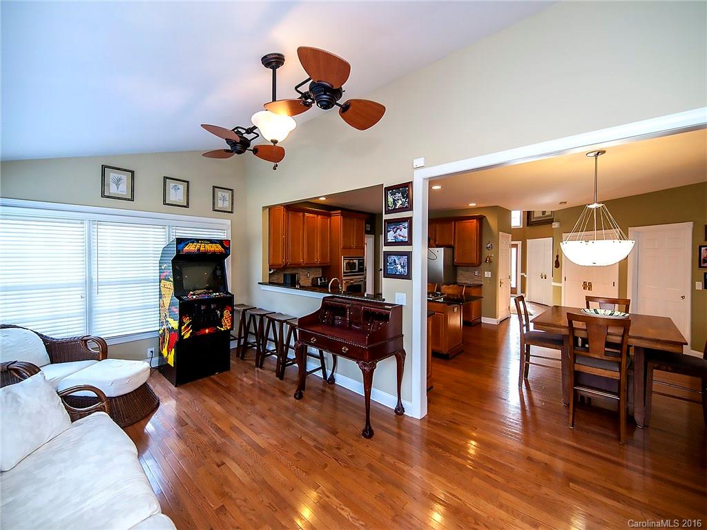 Country Club Estates - Residential