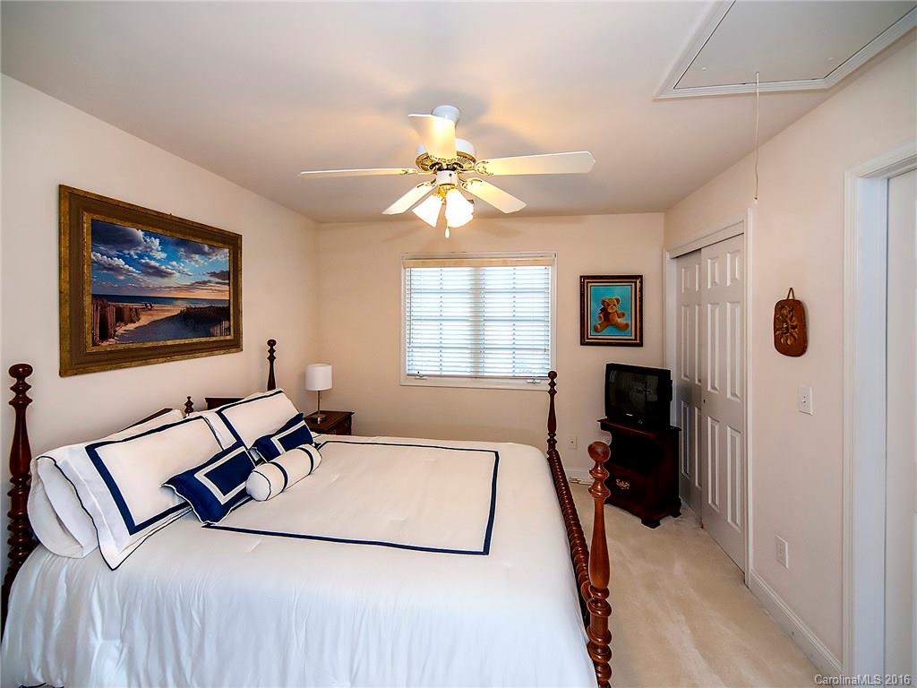 Country Club Estates - Residential