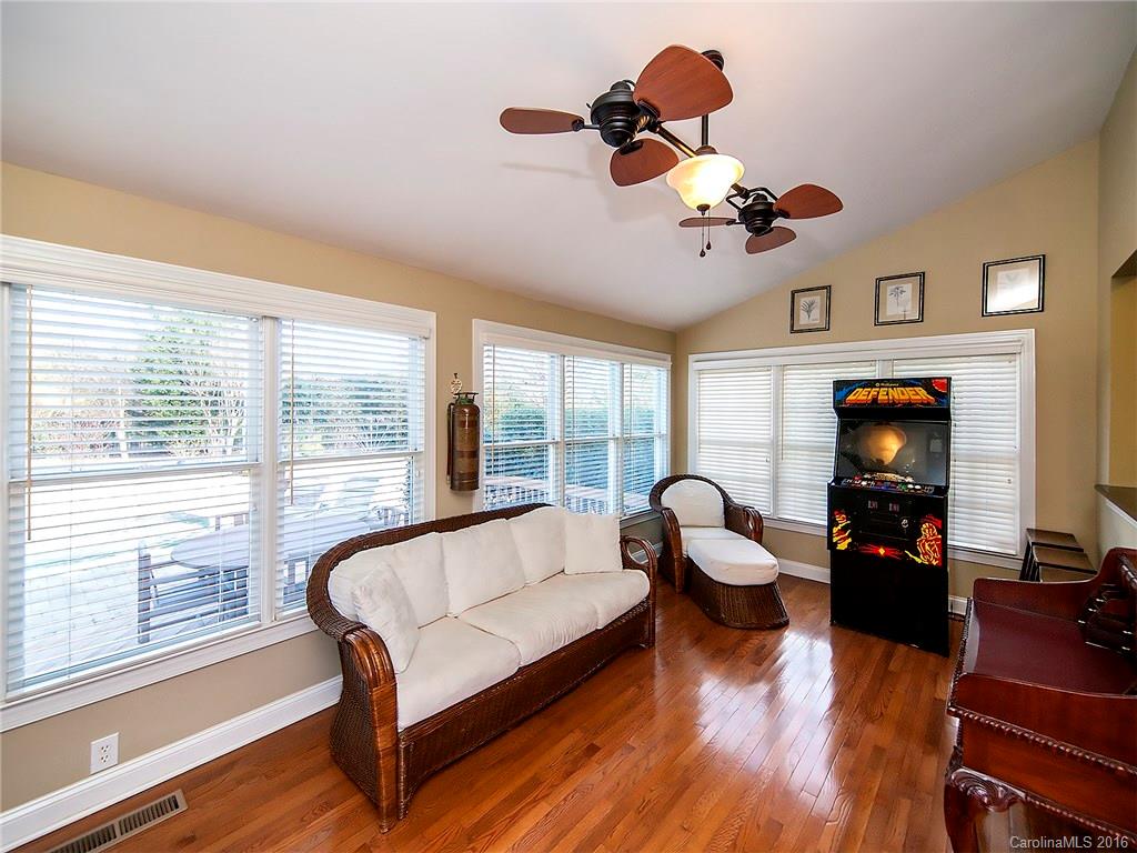 Country Club Estates - Residential