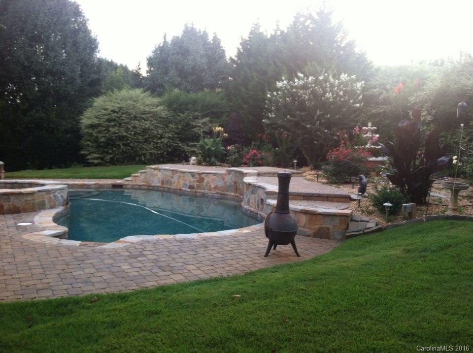 Country Club Estates - Residential
