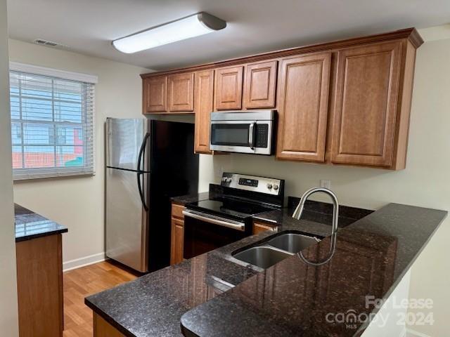 Williamsburg on Commonwealth - Residential Lease