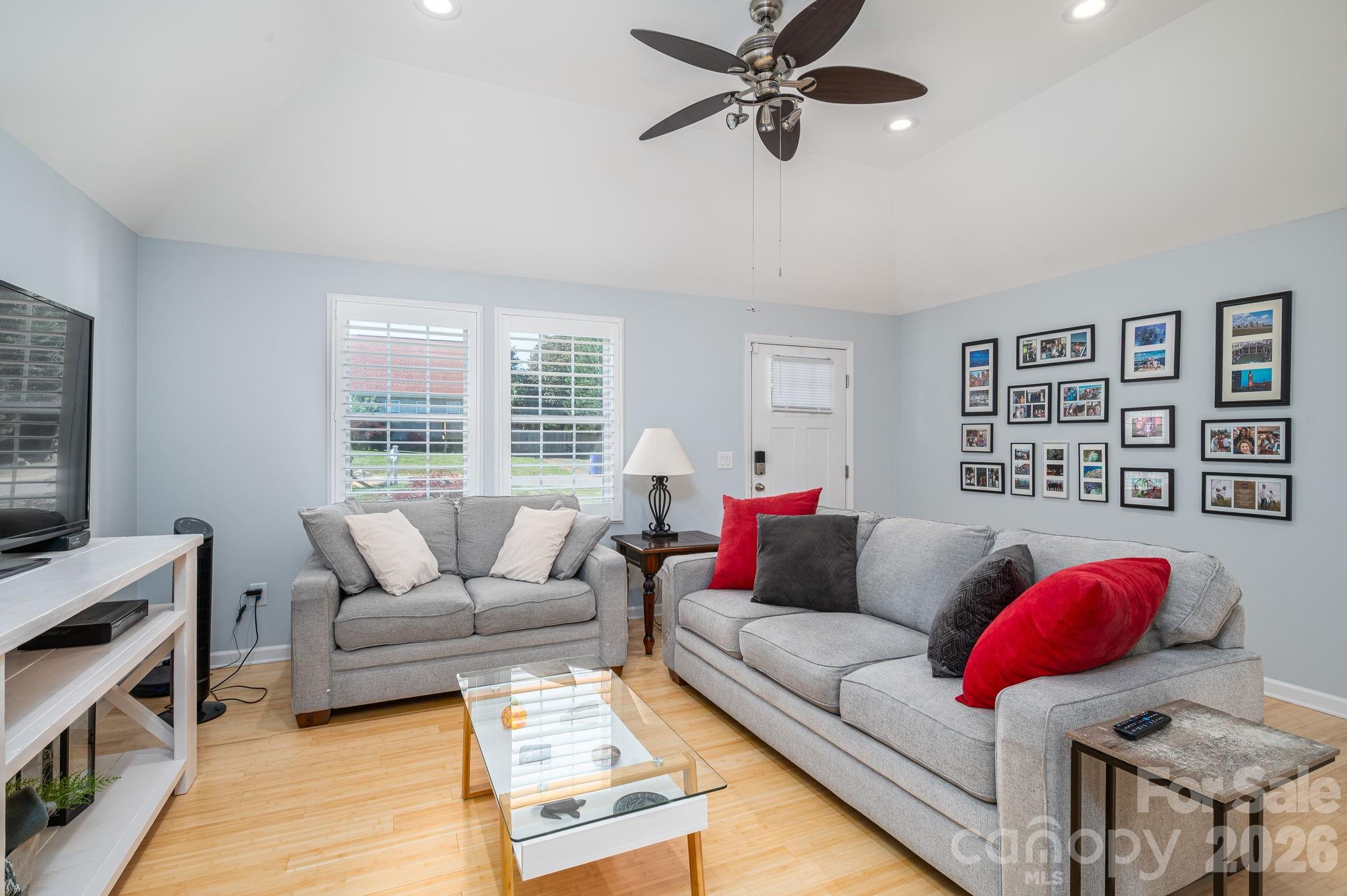 Lakehaven Estates - Residential