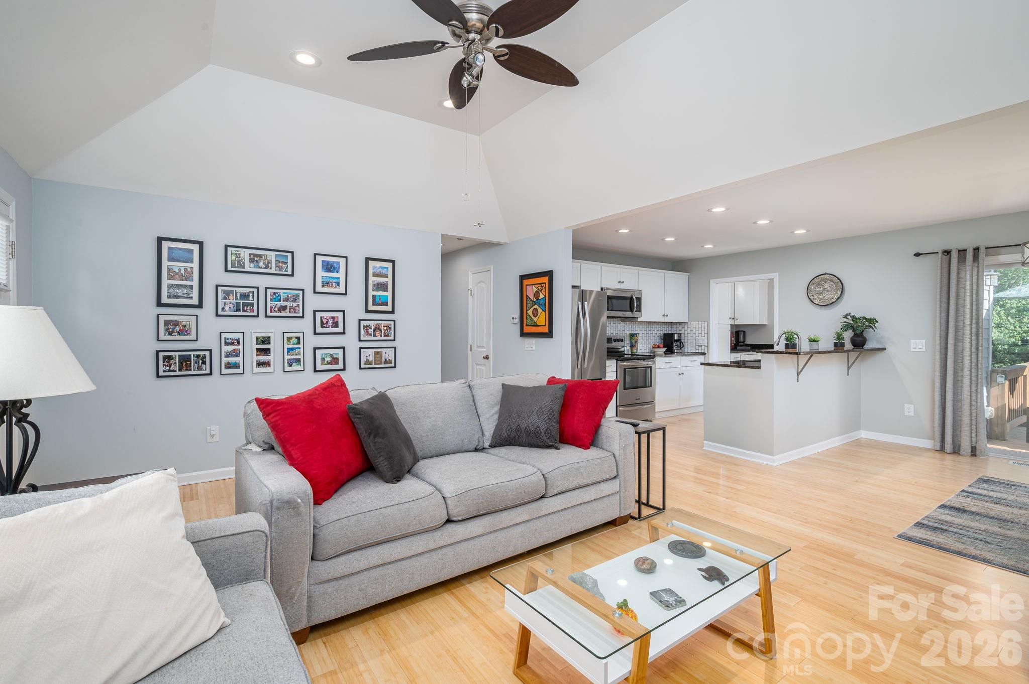 Lakehaven Estates - Residential