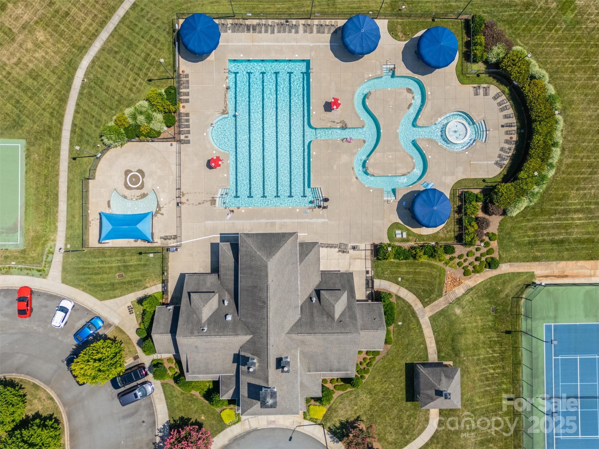 Winding Walk - Residential