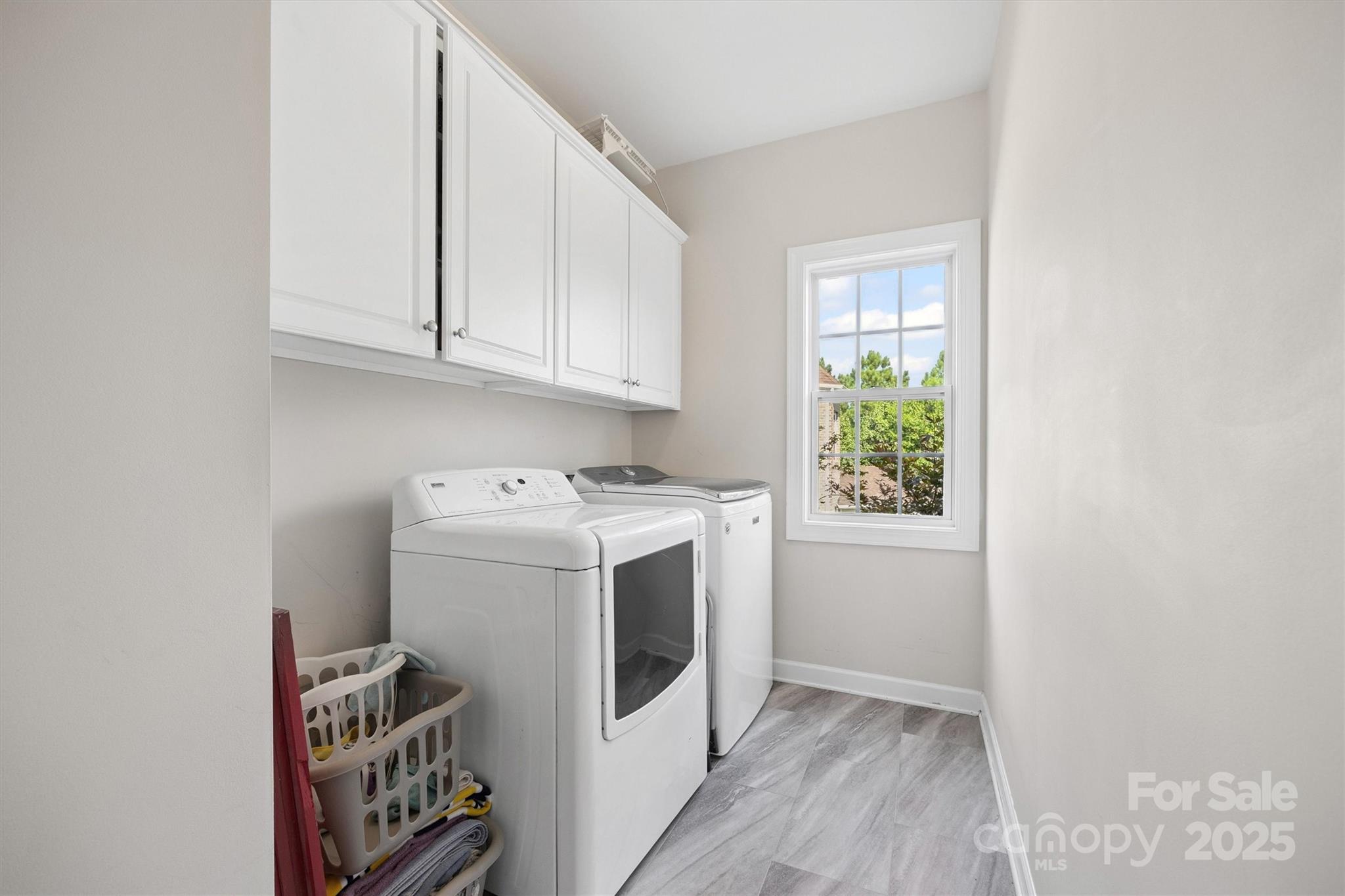 Winding Walk - Residential