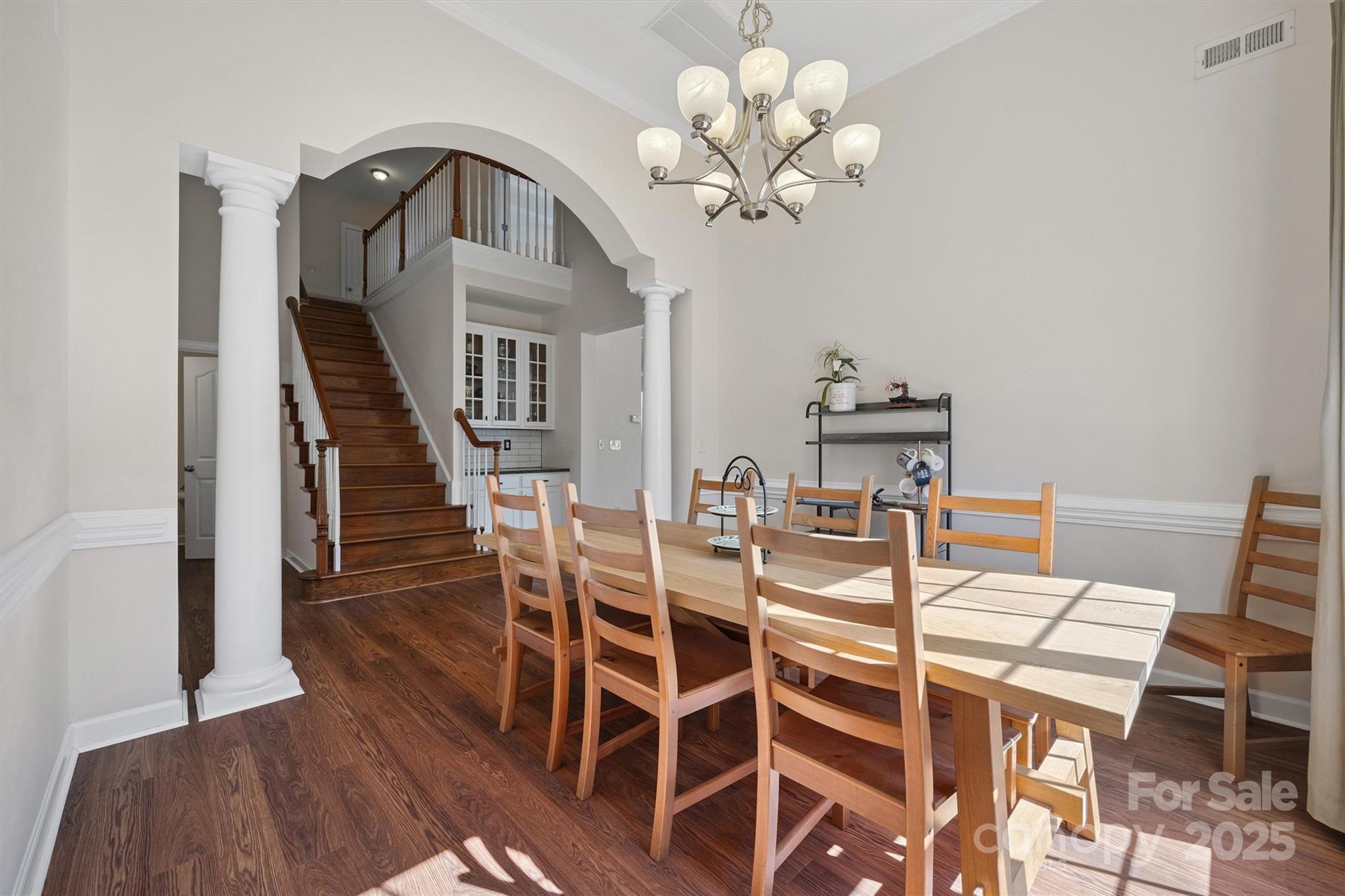 Winding Walk - Residential