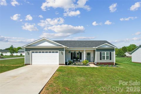 105 E Dundee Court Statesville NC 28625