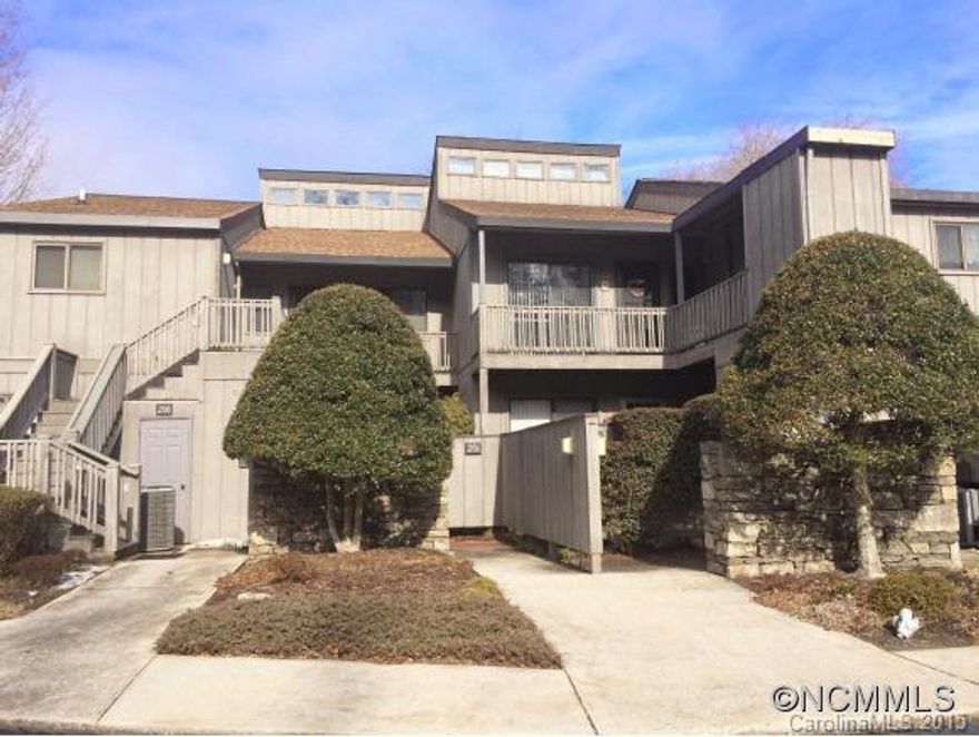 Enjoy one level living in this well-maintained & spacious 1st floor condo w/2BR-2BA, living room w/wood-burning stone fireplace & dining area, wonderful kitchen, ample closets for storage, screened-in porch w/lovely park view + separate side patio. Outdoor storage/utility shed. Detached one-car garage w/new metal door. 2009 hot water heater. Next to Laurel Park & convenient to shopping, restaurants, medical & Downtown Hendersonville.