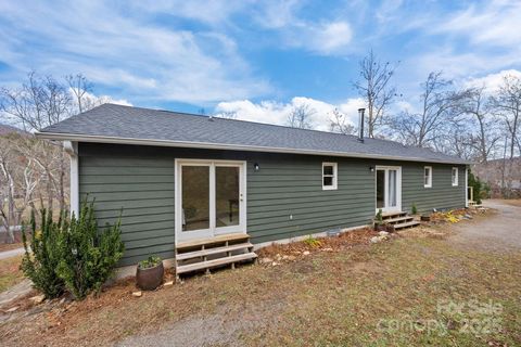 73 The Old Run None Fairview NC 28730