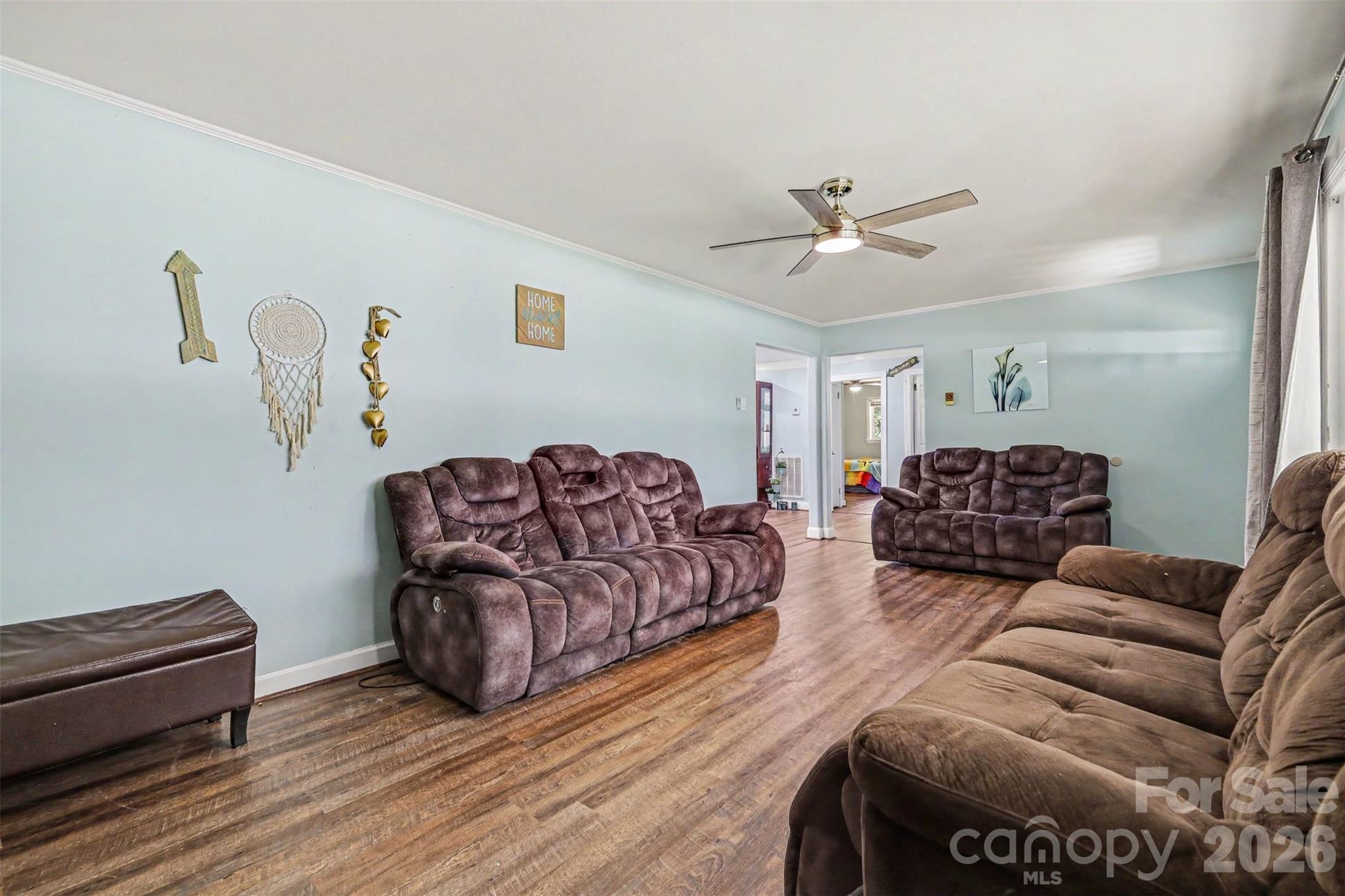 953 Twin Lakes Road