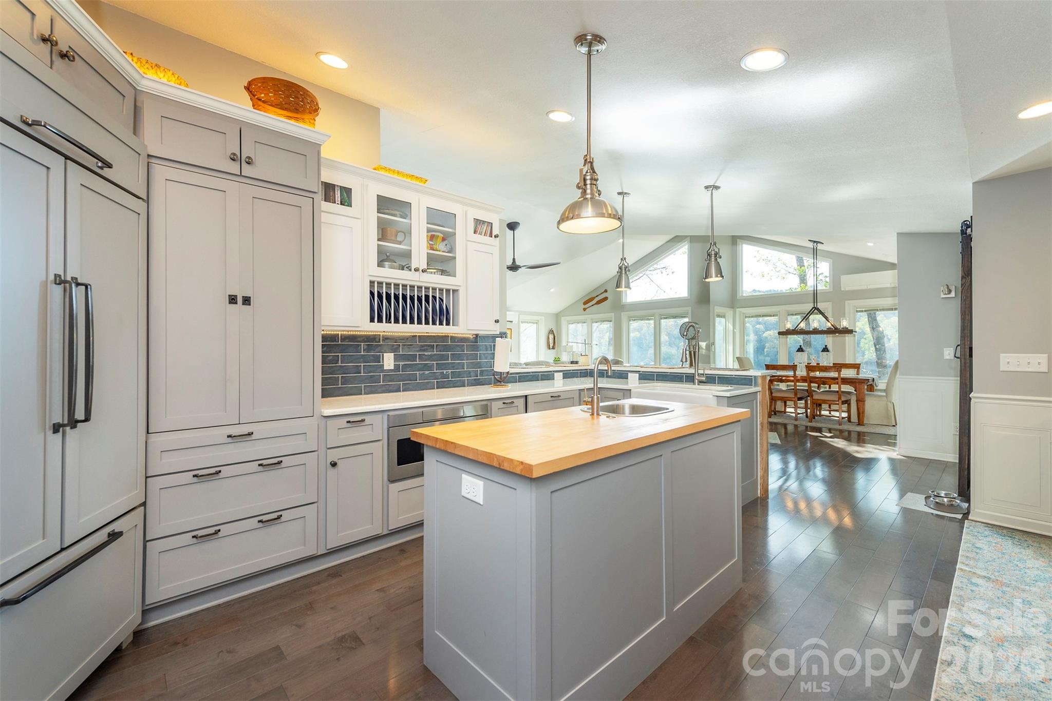 Rumbling Bald on Lake Lure - Residential