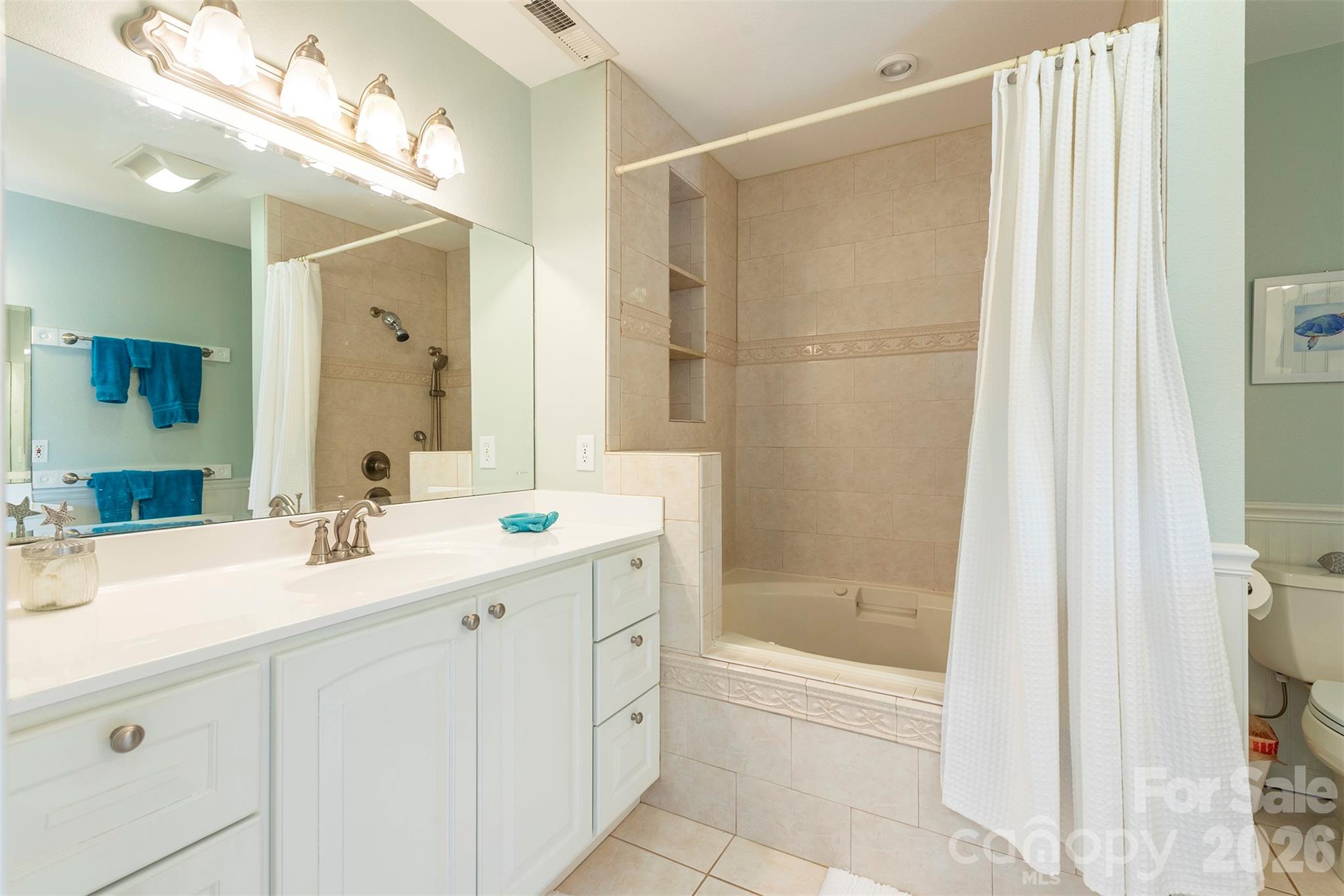 Rumbling Bald on Lake Lure - Residential