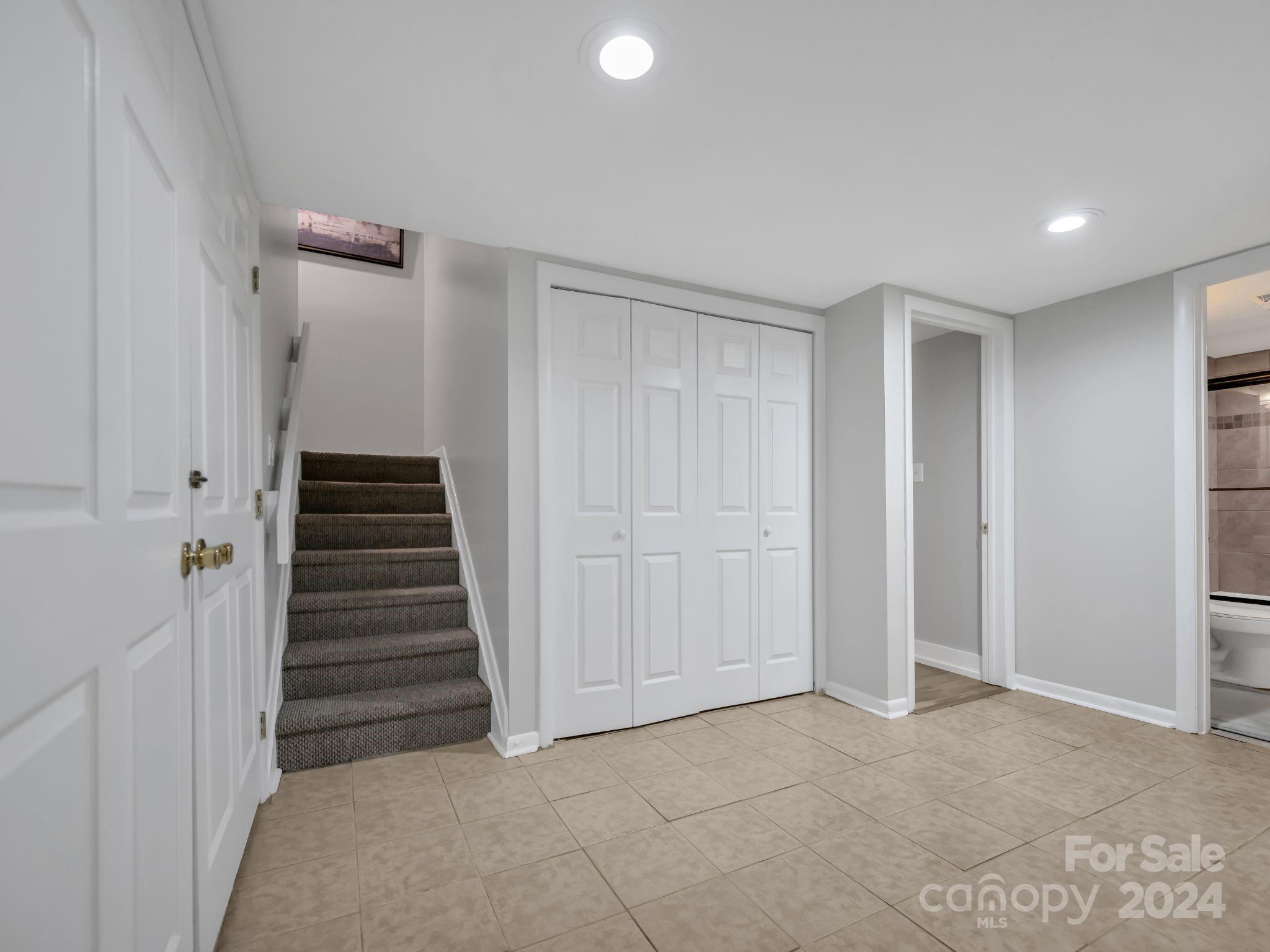 River Hills - Residential