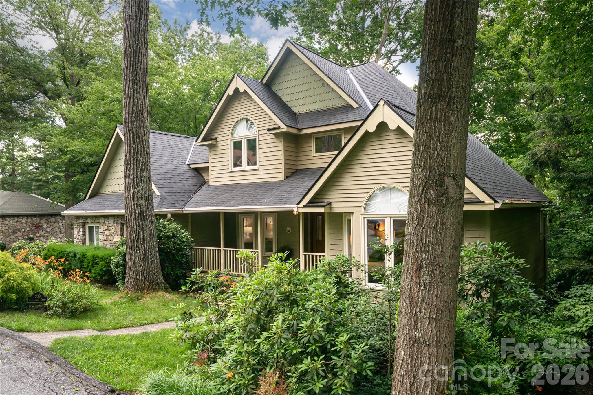 203 Coachmans Court