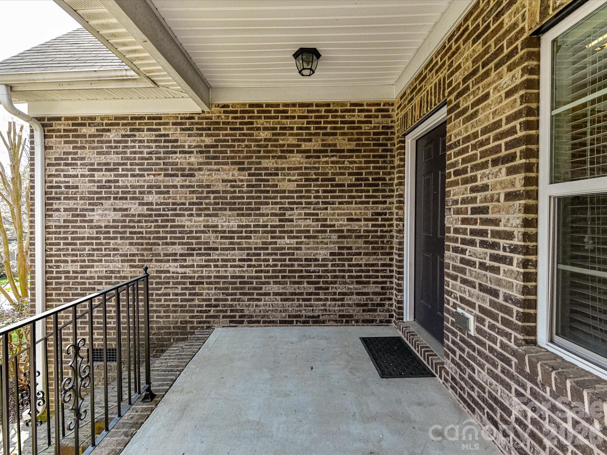 21277 Summerbrook Drive