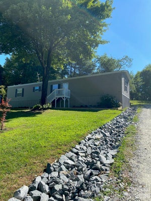 104 FOX RIDGE DR, HENDERSONVILLE, NC 28739 - Image 5b7a4e1020739d0ea8ab7a9baf3d1876/4274091588