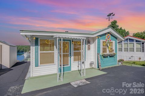 125 Maple Street New London NC 28127