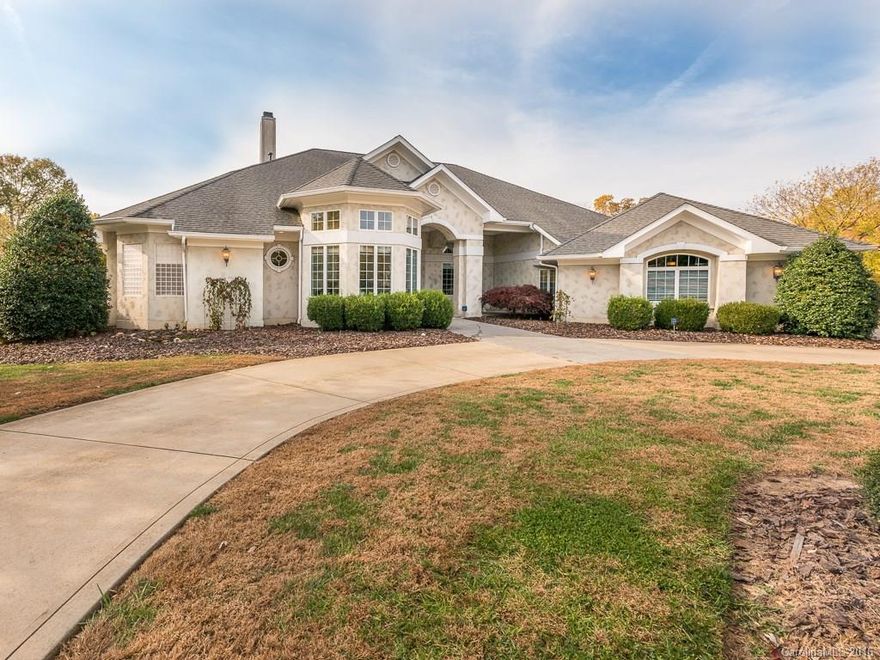 Entire house has been recently freshened and remodeled. Newly remodeled kitchen with new five-burner Wolf cooktop. Granite countertops, recessed lighting and new KitchenAid refrigerator, microwave and dishwasher. Newly-finished hardwoods, new ceramic tile and new wall-to-wall carpet (in two bedrooms only) Enjoy the private enclosed heated in-ground pool and spa year round. Two interior Jacuzzi hot tubs in baths. 3 car gar. Fenced yard. This discounted rental rate subject to extended lease term.