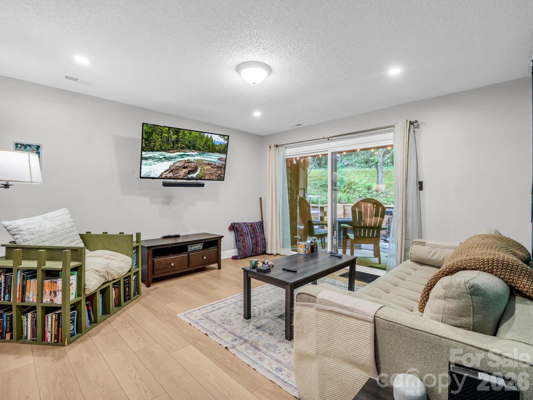 7 Woodlands Drive