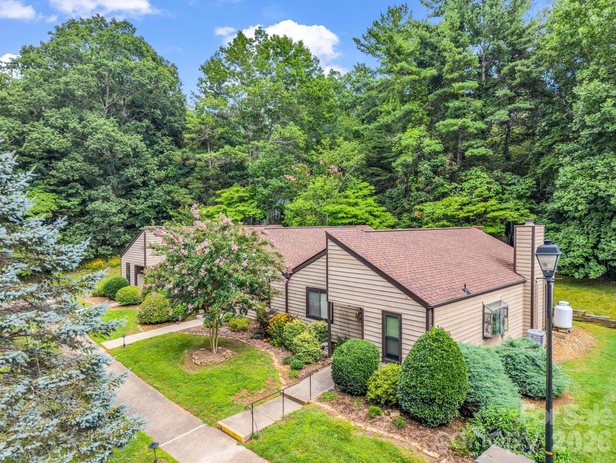 7 Woodlands Drive