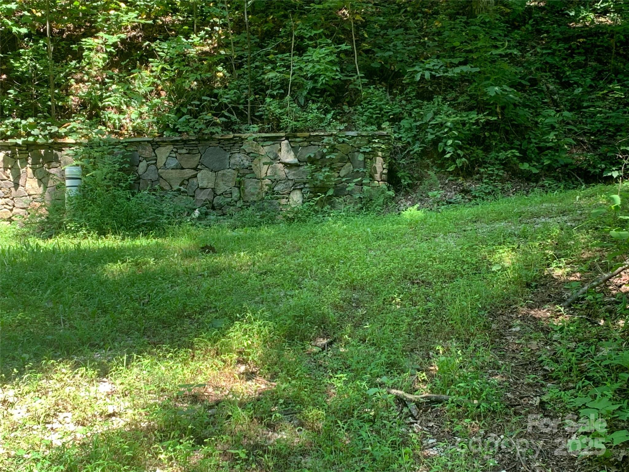 1915 Creston Drive T-18