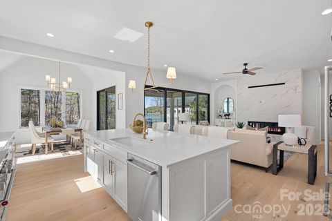 Photo of 157 Ross Road, Mooresville, NC 28117 (MLS # 4343527)