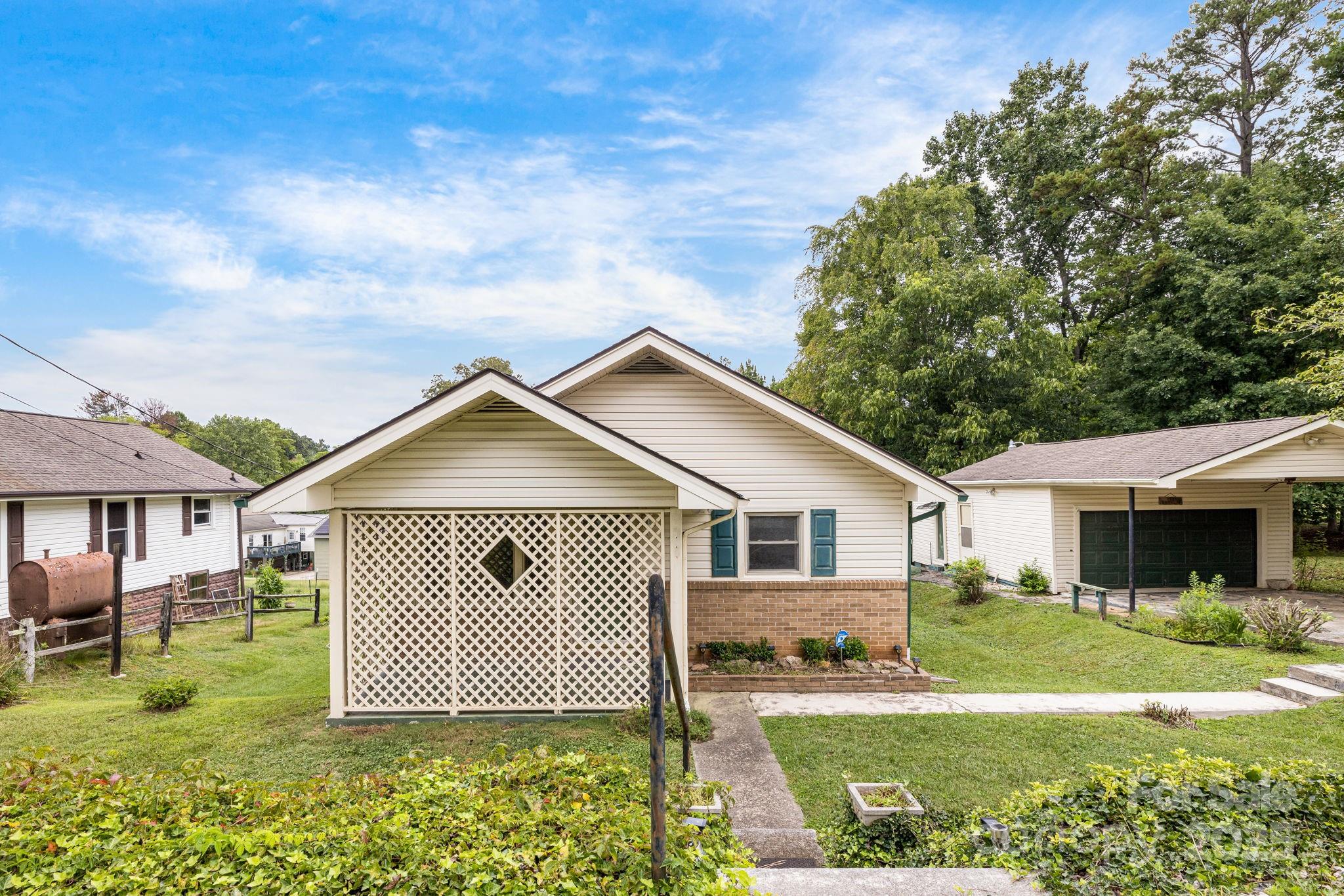 141 Macedonia Road