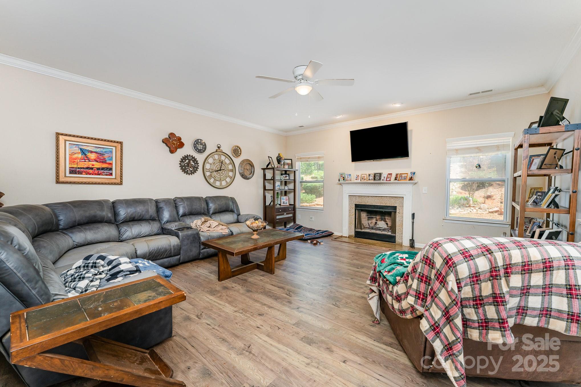 6010 Hawk View Road