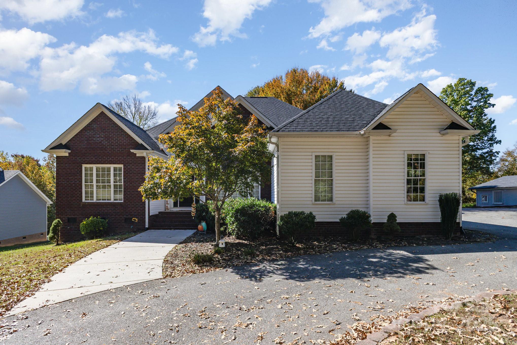 324 Old Hardin Road
