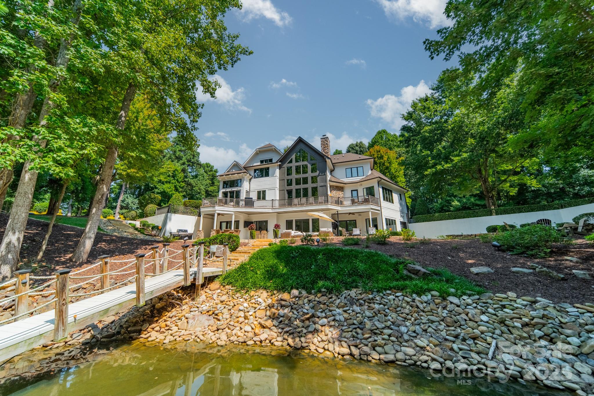 129 Tuckernuck Drive