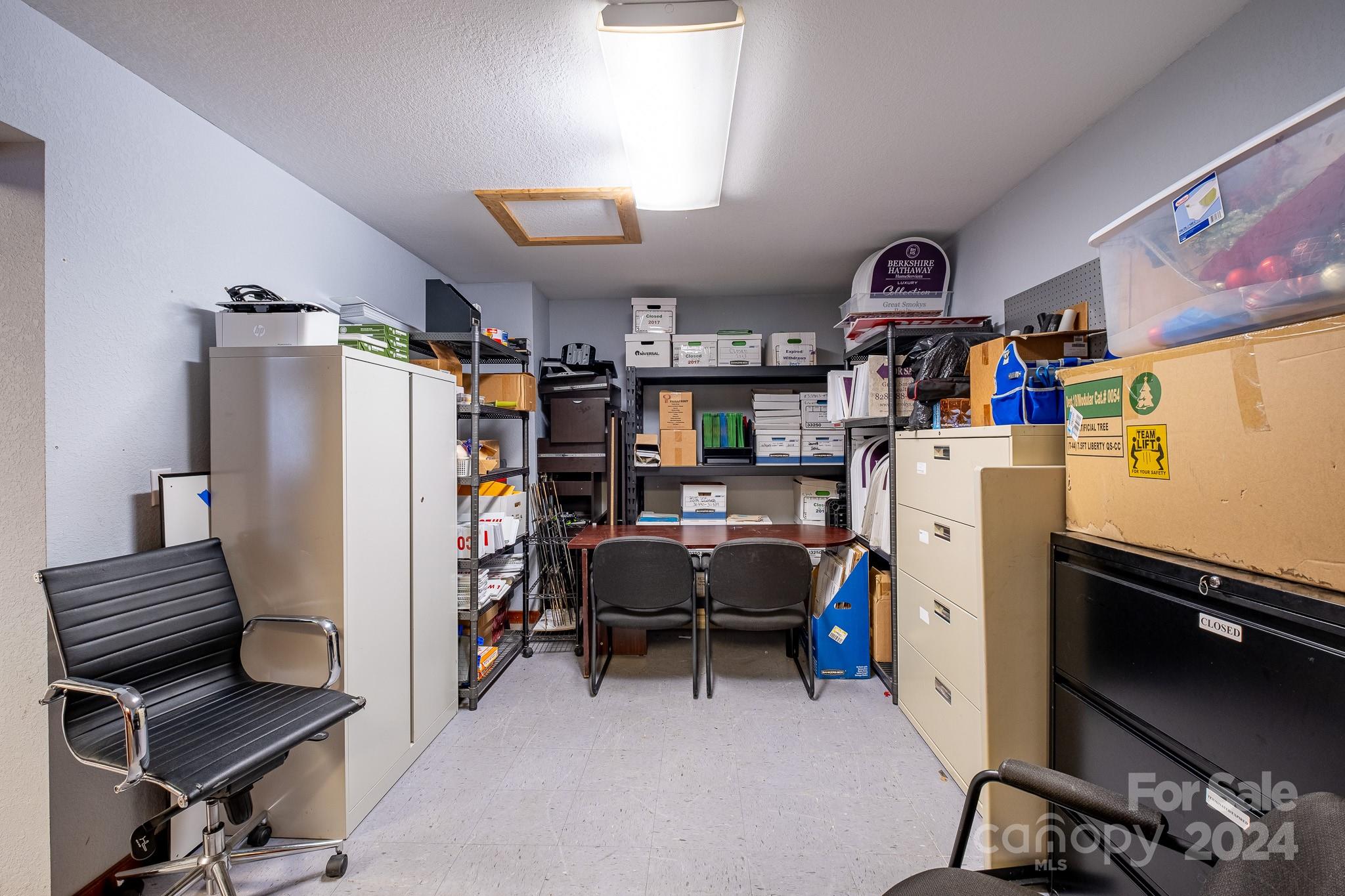 Bryson City, North Carolina 28713, United States, ,Commercial,Active,40017