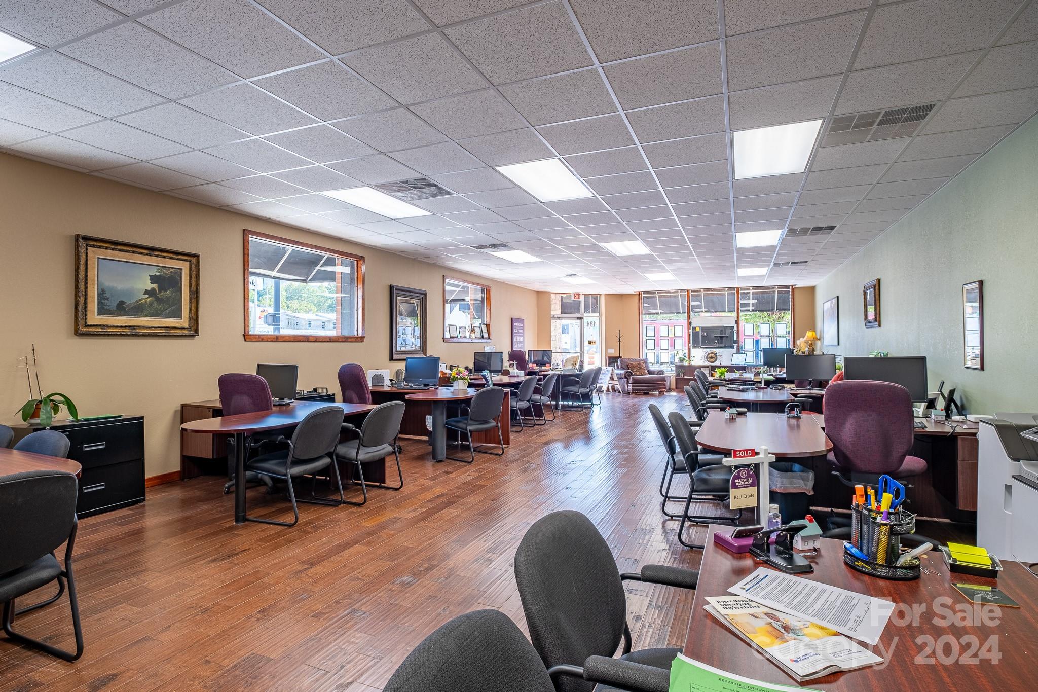 Bryson City, North Carolina 28713, United States, ,Commercial,Active,40017