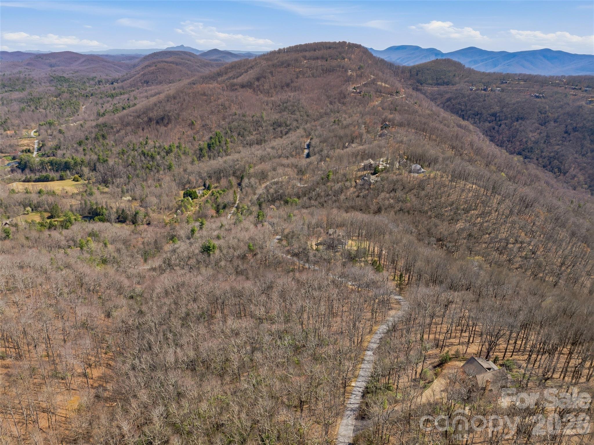 The Cliffs Valley - Land