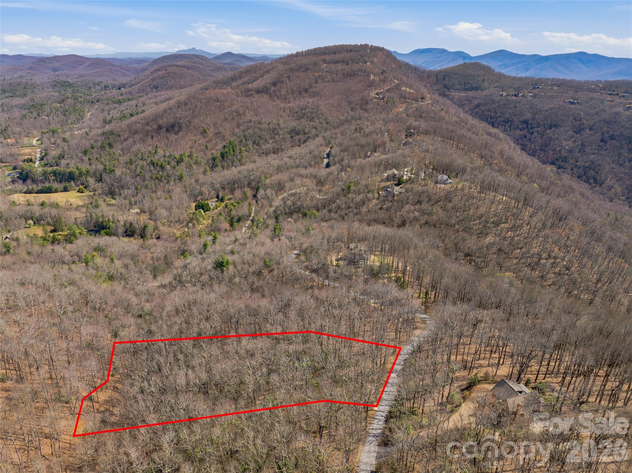 The Cliffs Valley - Land