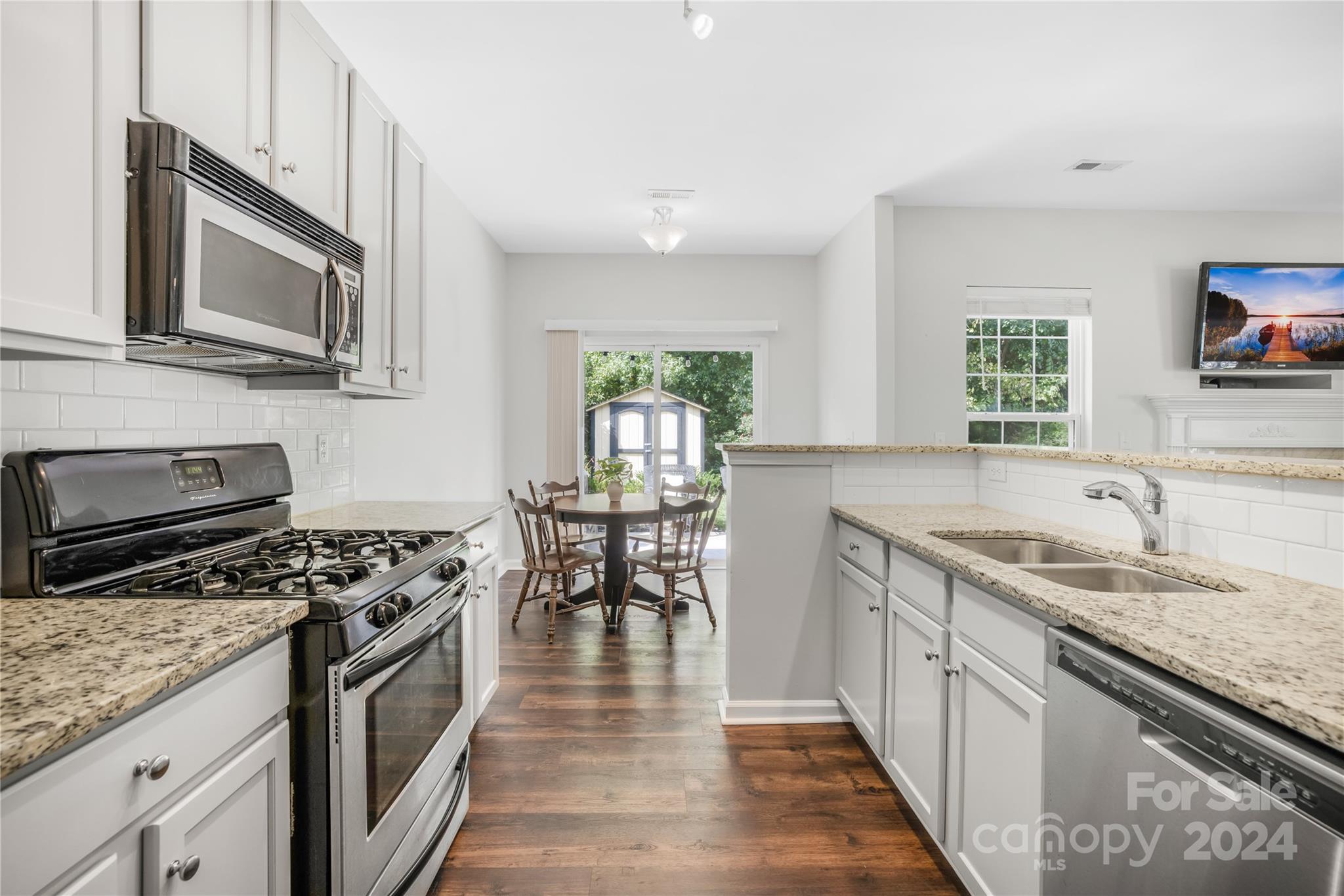 Waterstone - Residential