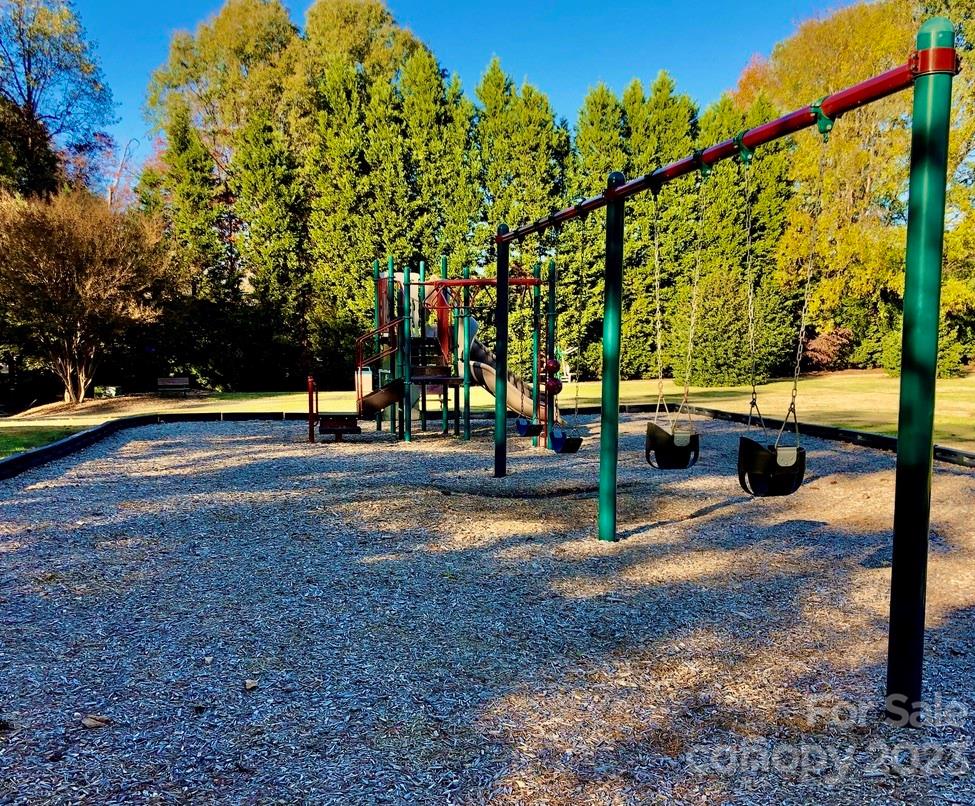 Milford Knoll - Residential