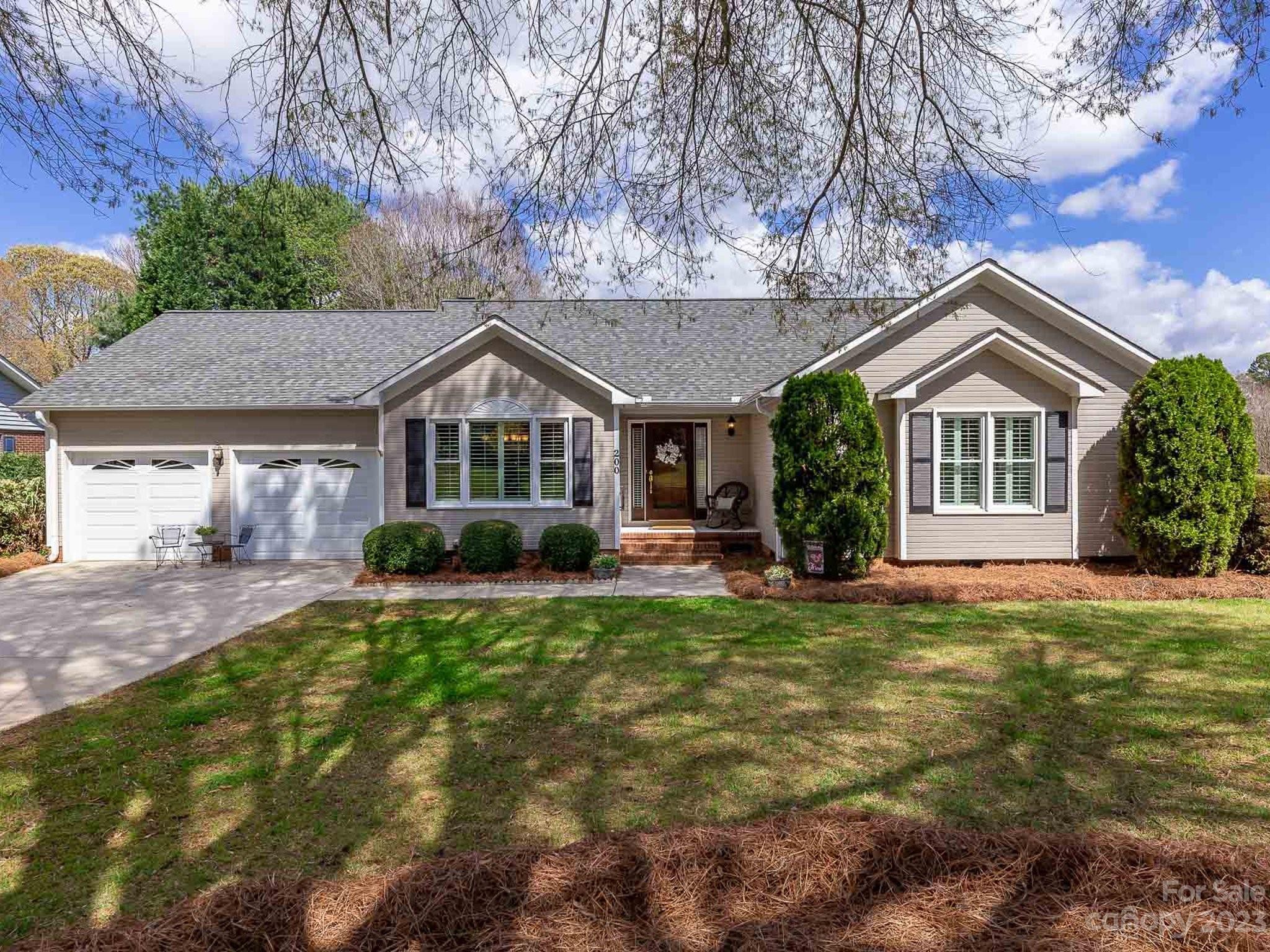 Milford Knoll - Residential