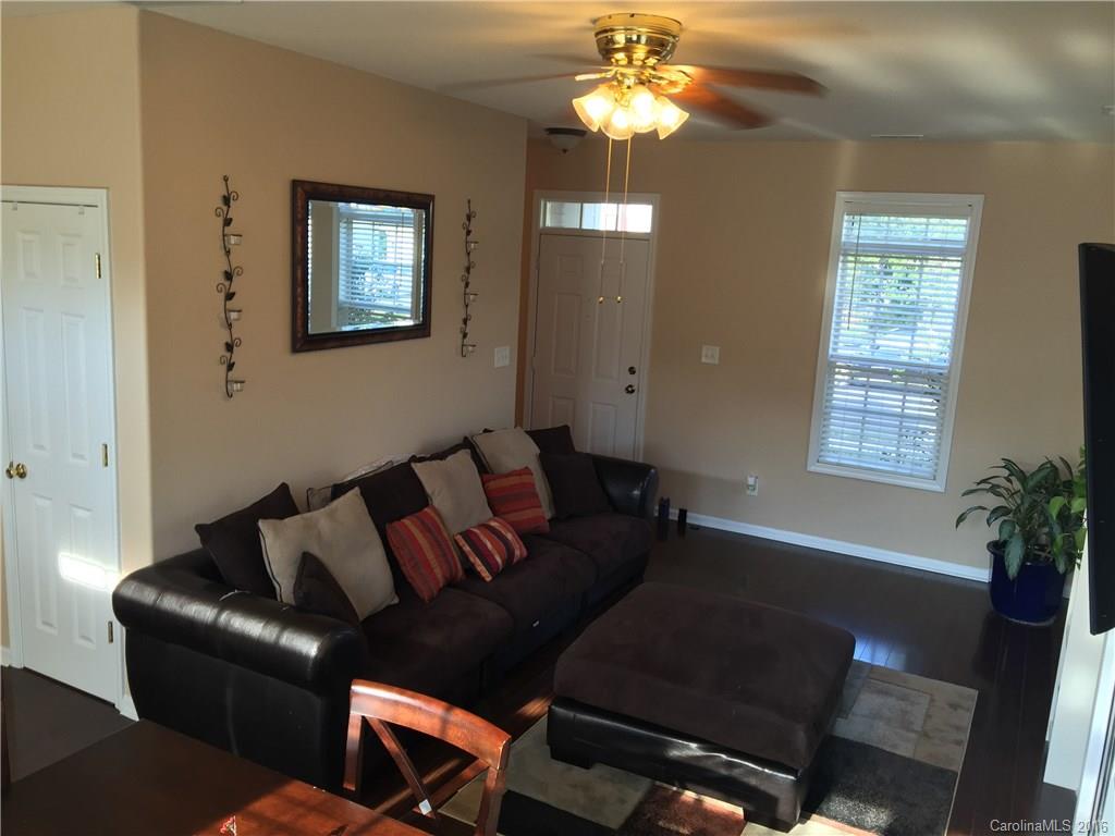 Windsor Grove Homes - Residential