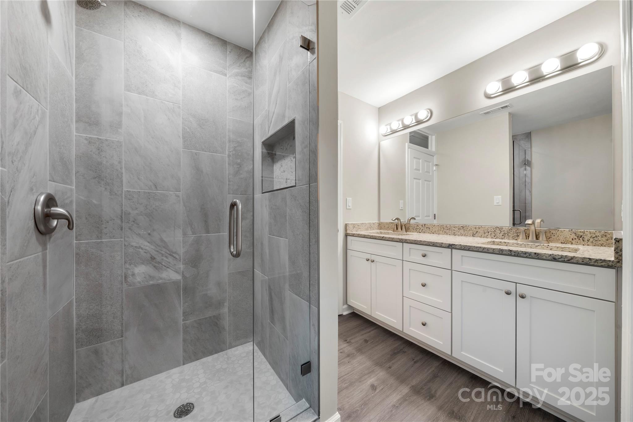 Renaissance on Carmel II - Residential